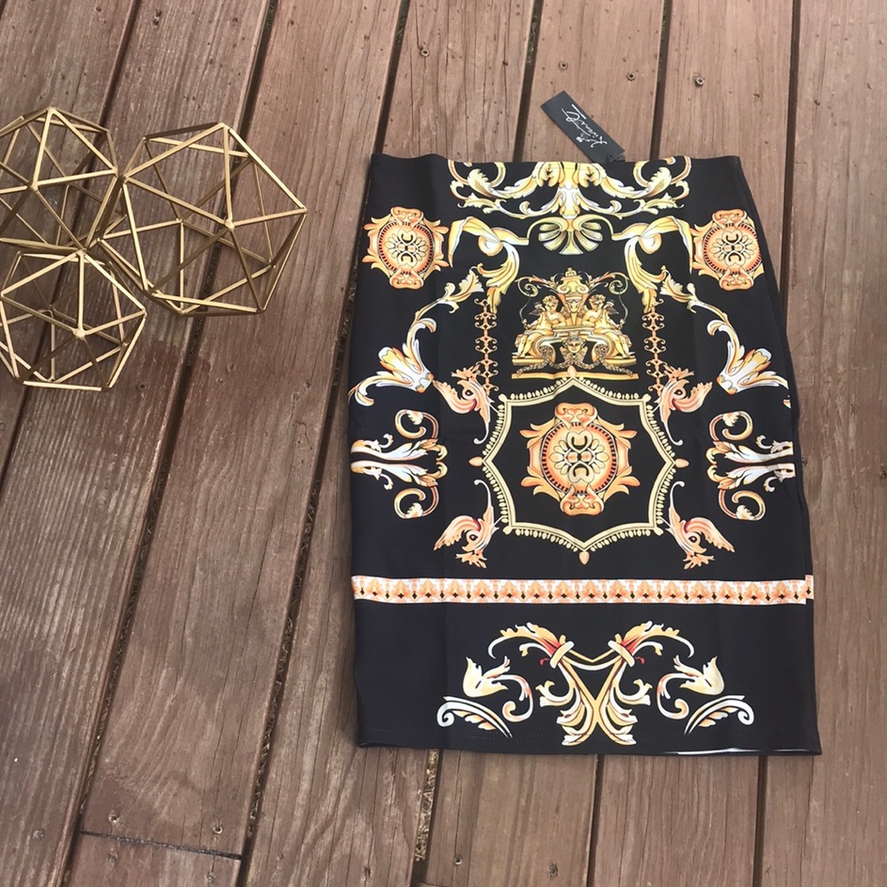 ONE LEFT!🌿Baroque Black & Gold Midi Skirts 🌿 - Picture 5 of 6